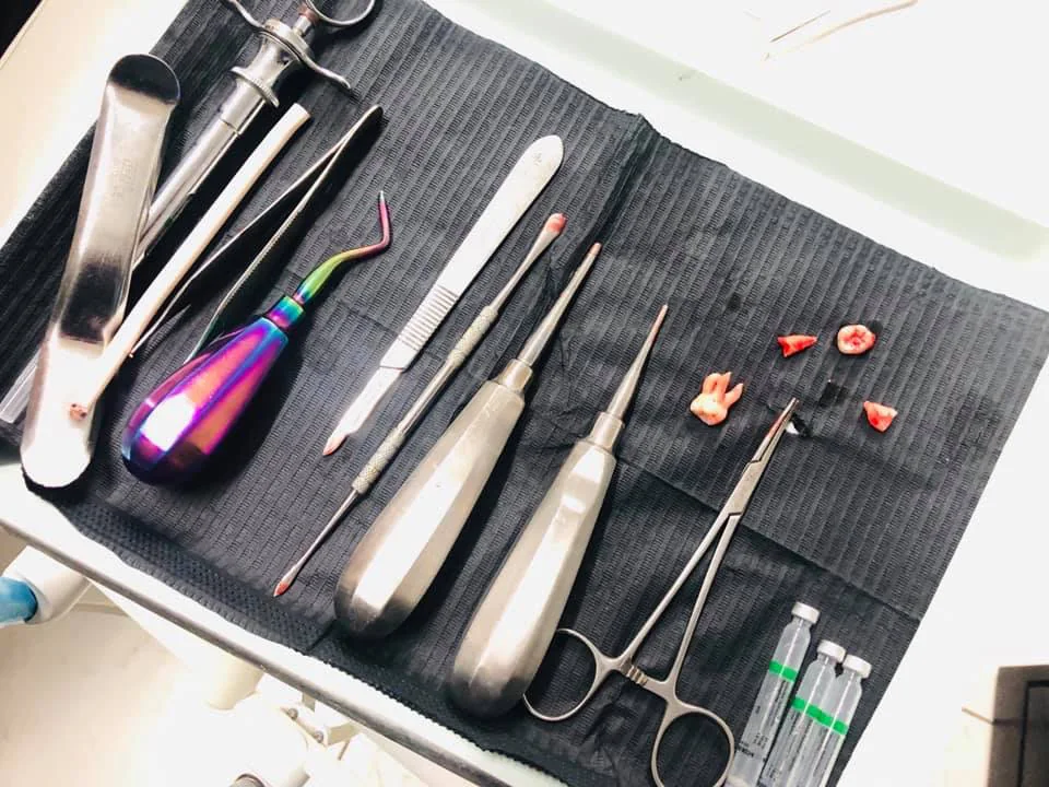 SurgiTi surgical instruments in clinical setup